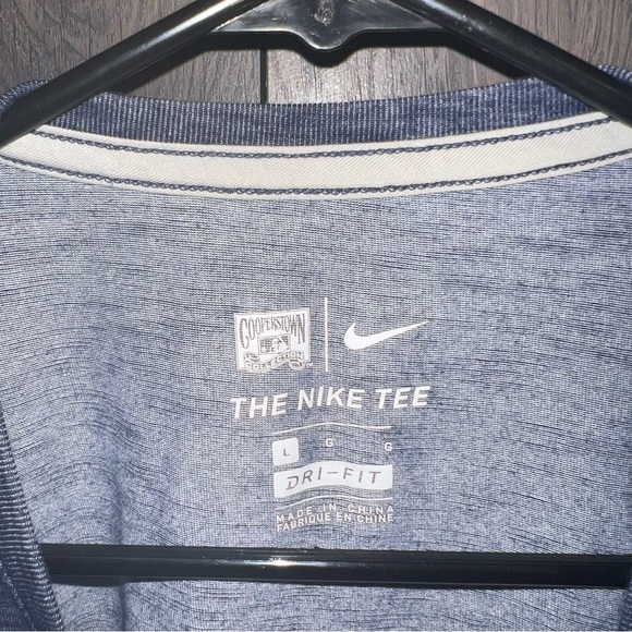 Nike New York Yankees Dri-Fit Shirt - Picture 5 of 5